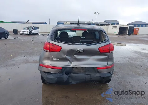2015 Kia Sportage Lx z USA, uszkodzony, nr VIN KNDPBCAC2F7770414